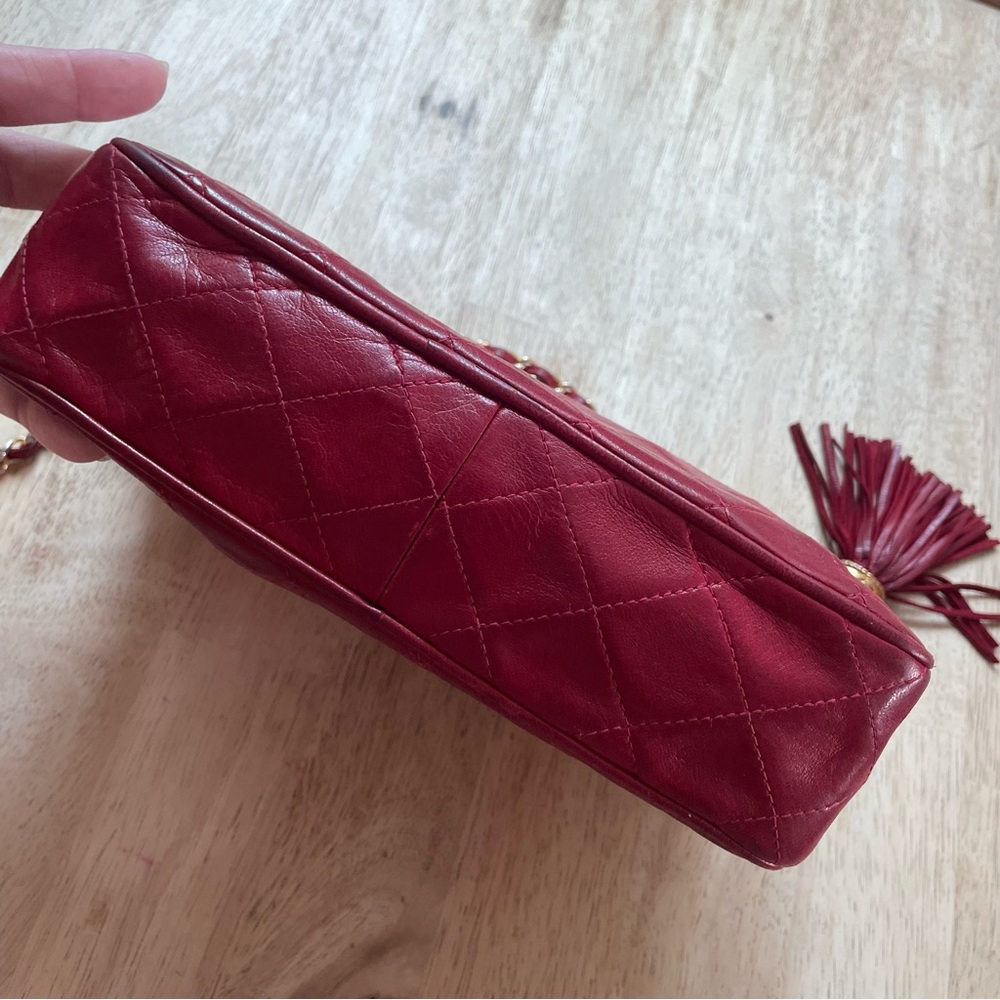 Chanel Red Quilted Leather Vintage Crossbody Handbag! 1986-1987. Good condition - Picture 3 of 16